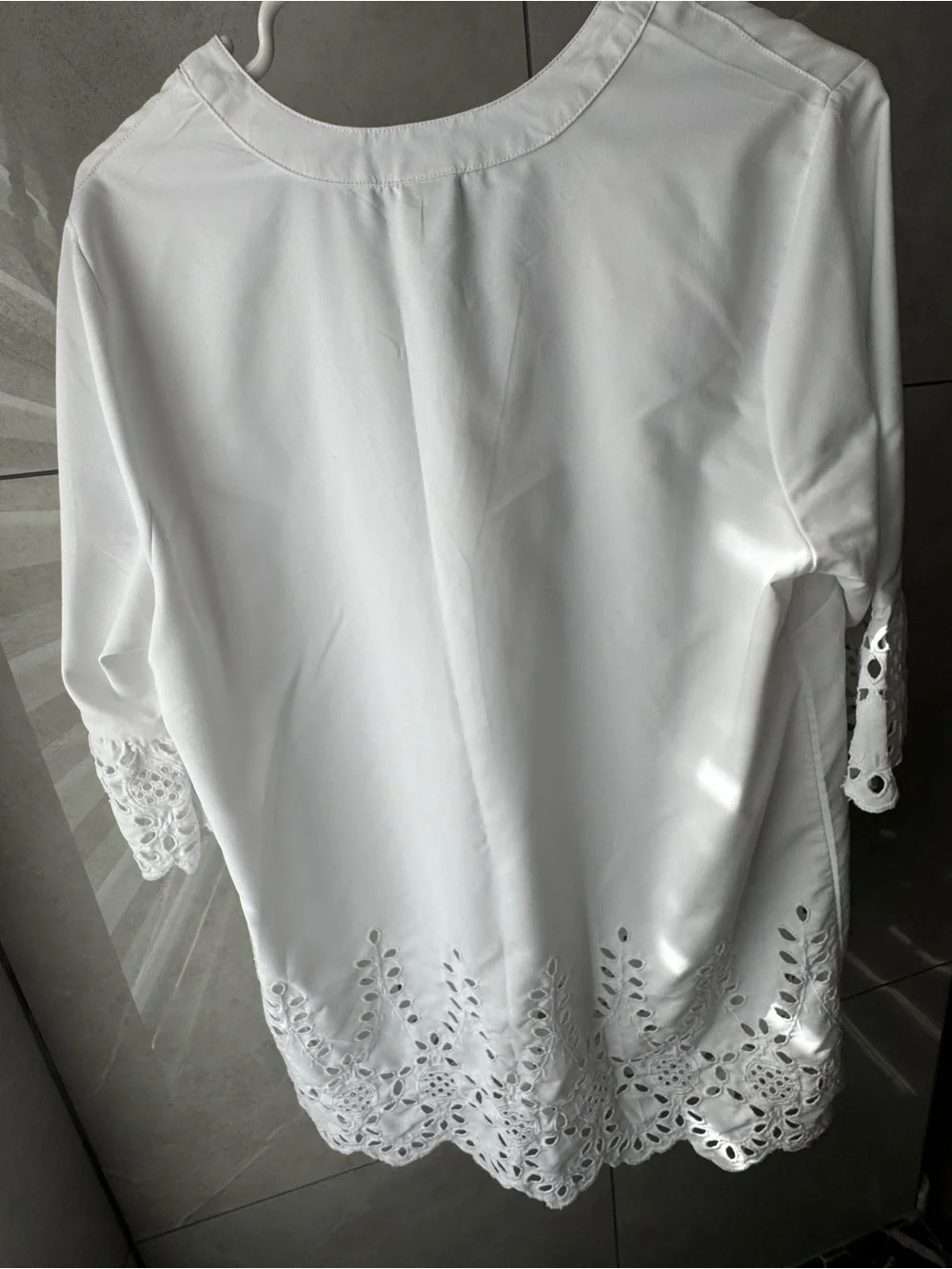 Blair White Eyelet-Hem 3/4 Sleeve Tunic